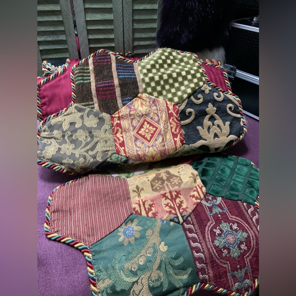 🍀CAMINO DE MESA DE RETAZOS,ESTILO VICTORIANO 🌺ECHO A MANO🍀TELA VINTAGE🍀#700 - Picture 9 of 17